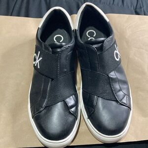 Used ladies sneakers